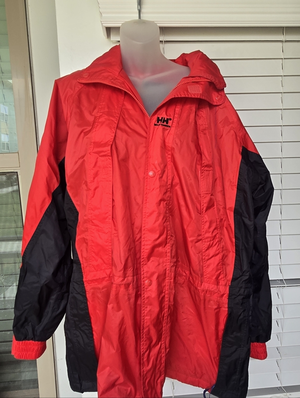 Helly Hansen Men's SZ L Coat Jacket Hooded Packable Outdoor Zip Pockets Red